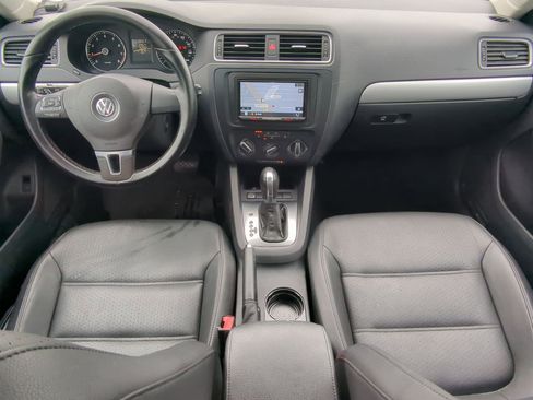 Used 2014 Volkswagen Jetta SE image 17