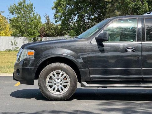 Used 2013 Ford Expedition EL XLT image 10