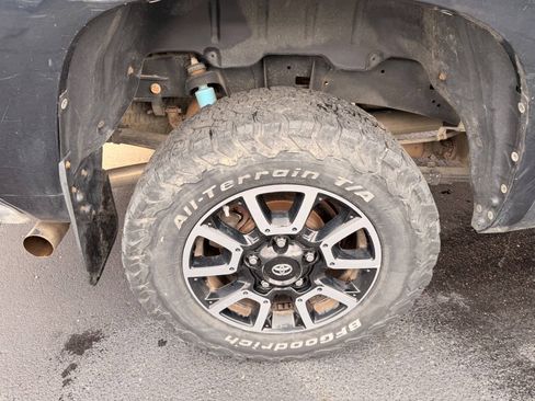 Used 2015 Toyota Tundra SR5 w/ TRD Off Road Package AWD/4WD image 37