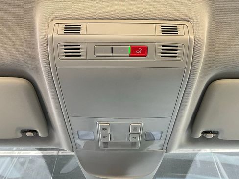 Used 2025 Volkswagen Taos S image 15