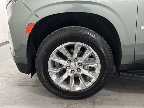 Used 2023 Chevrolet Suburban Premier image 60