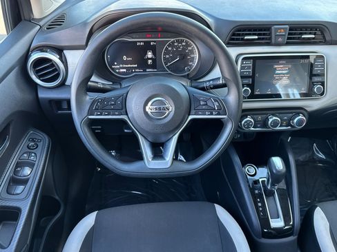 Used 2020 Nissan Versa SV image 27