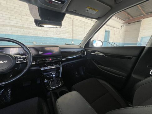 Used 2025 Kia Seltos S image 35