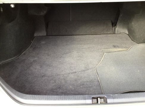 Used 2021 Toyota Camry SE image 12