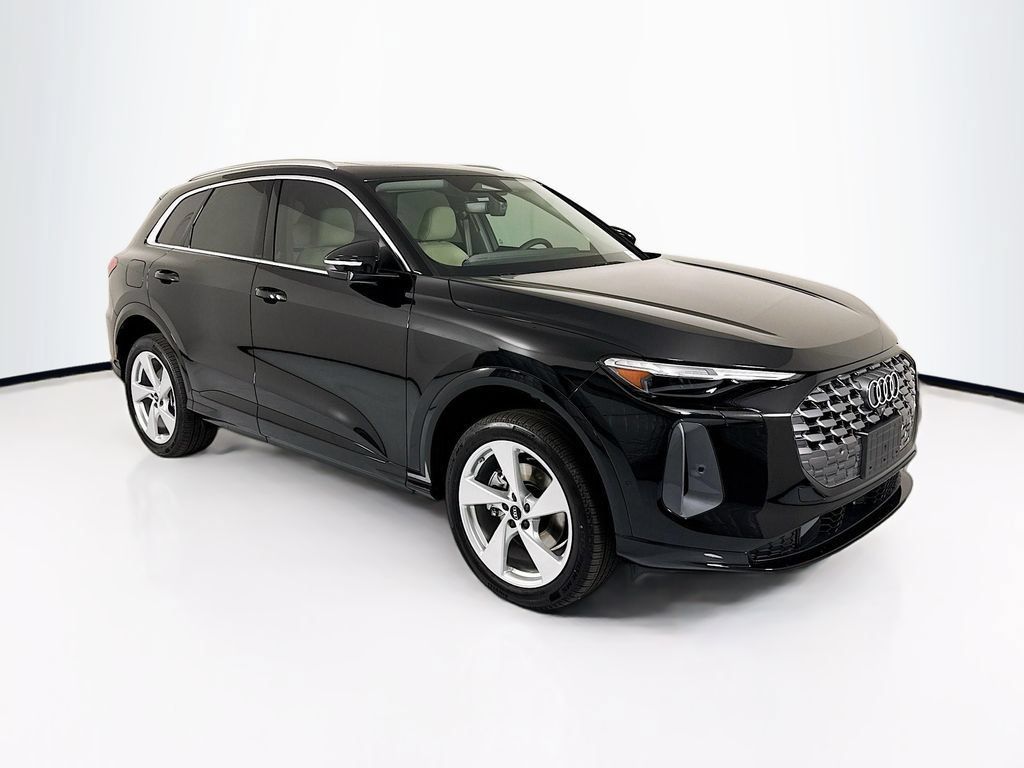 Used 2026 Audi Q5 Premium w/ Premium Plus AWD/4WD image 3