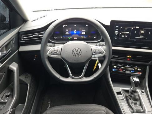 Used 2025 Volkswagen Jetta S image 2