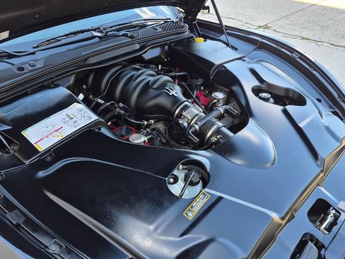 Used 2012 Maserati GranTurismo S RWD image 82