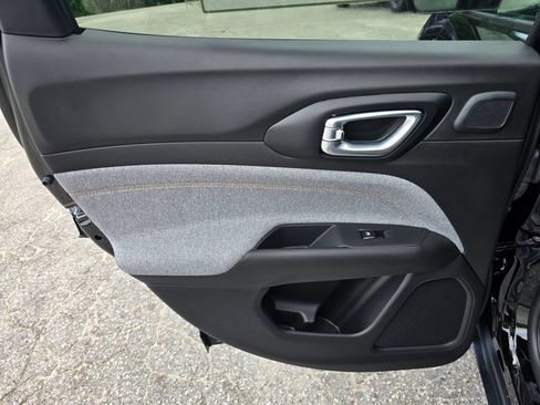 New 2026 Jeep Compass Latitude AWD/4WD image 37