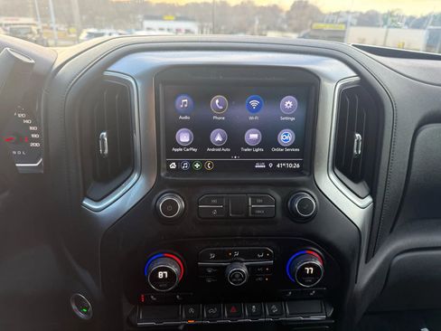 Used 2019 Chevrolet Silverado 1500 RST image 16