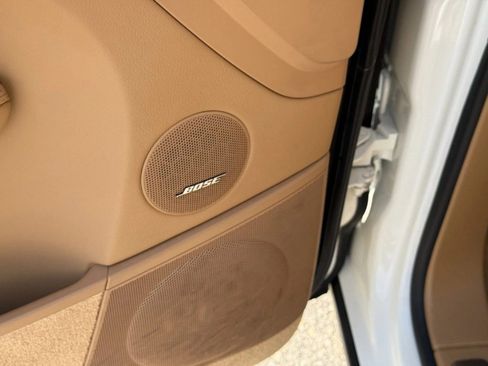 Used 2004 Porsche Cayenne S image 17