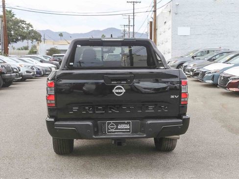 Certified 2023 Nissan Frontier SV w/ SV Convenience Package image 7