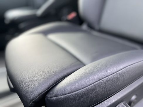 Used 2024 Mercedes-Benz Sprinter 3500 image 22