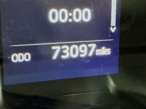 Certified 2019 Toyota Camry SE image 4