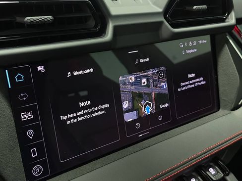 Used 2025 Lamborghini Urus SE AWD/4WD image 16