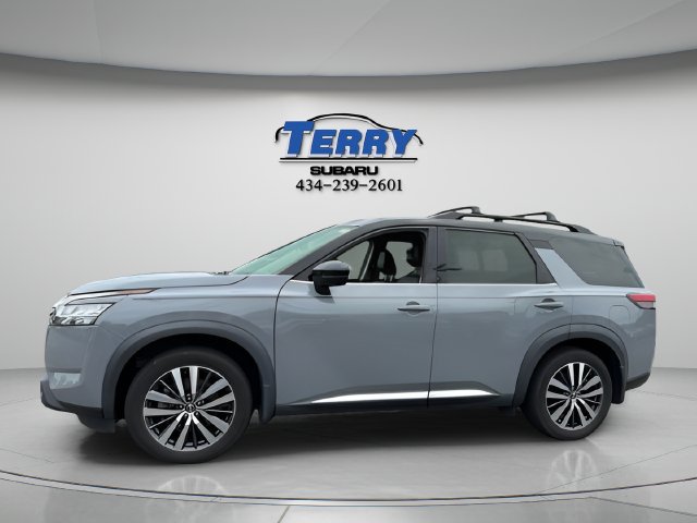 Used 2022 Nissan Pathfinder Platinum w/ Cargo Package FWD image 3