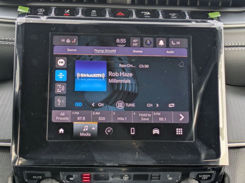 New 2025 Jeep Grand Cherokee L Altitude image 12