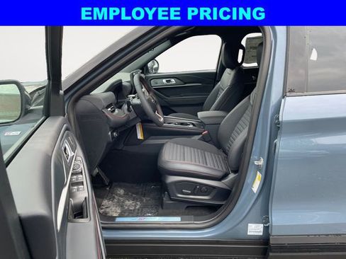 New 2026 Ford Explorer ST-Line AWD/4WD image 9