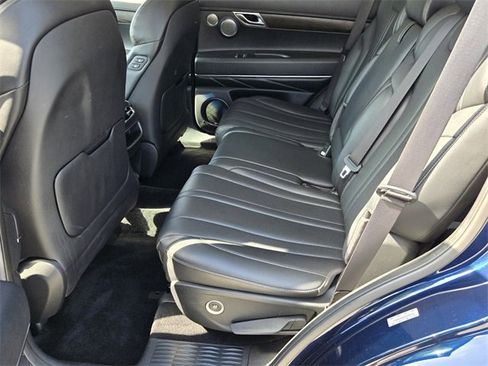 Used 2021 Genesis GV80 2.5T w/ Advanced Package 03 image 10