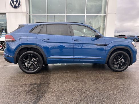 Certified 2025 Volkswagen Atlas Cross Sport SEL R-Line image 8