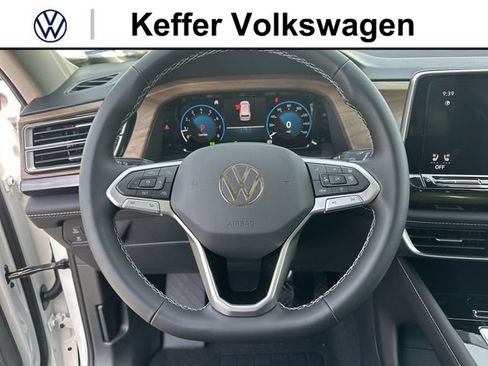 New 2026 Volkswagen Atlas SE FWD image 16