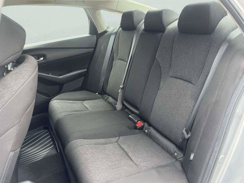 Used 2025 Honda Accord LX image 39