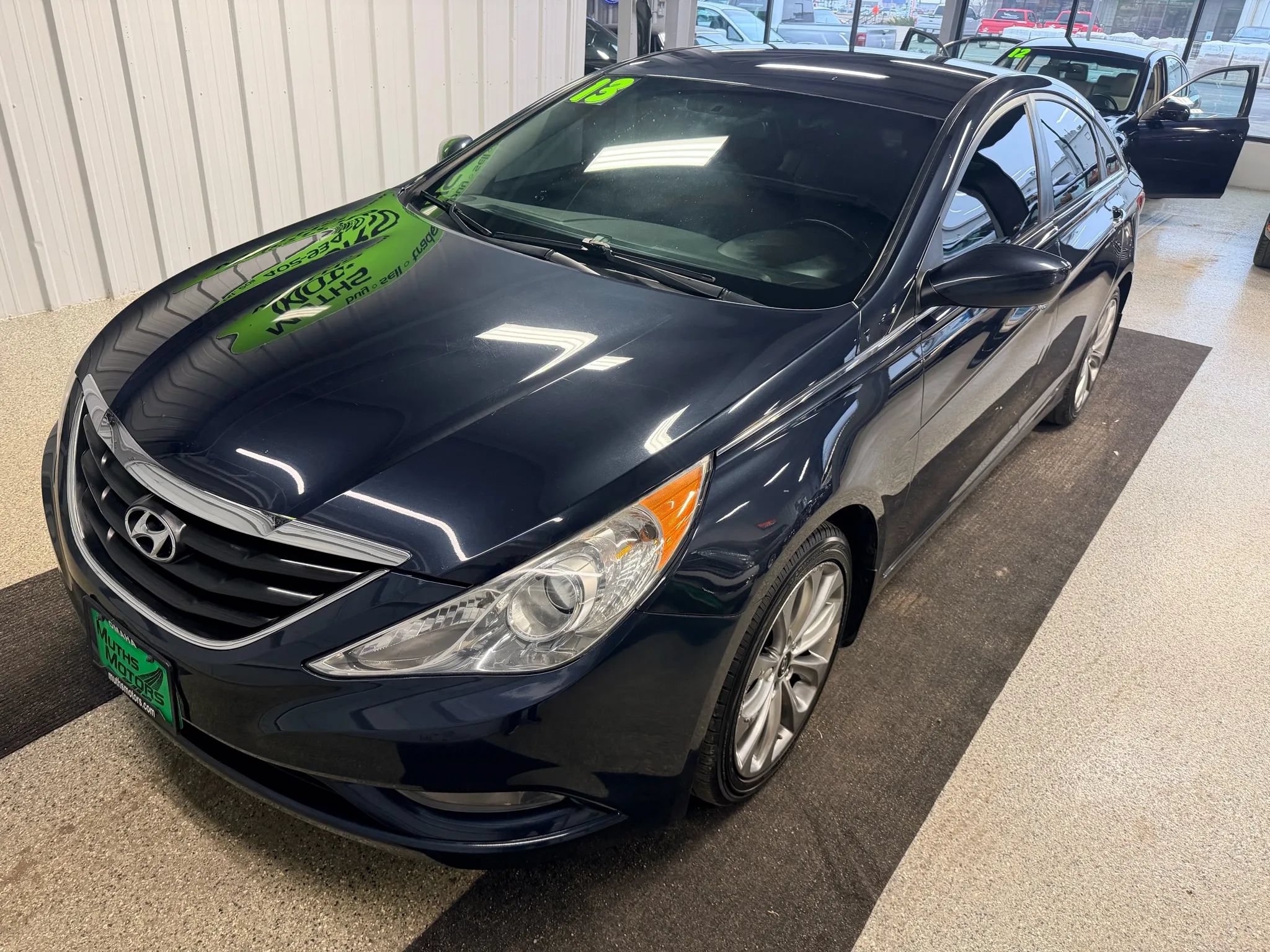 Used 2013 Hyundai Sonata SE FWD image 1