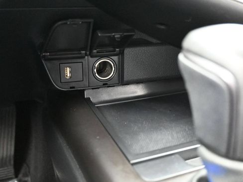 Used 2024 Toyota Camry SE FWD image 27