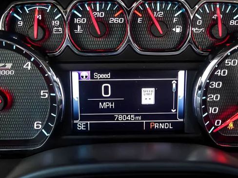 Used 2017 Chevrolet Silverado 1500 LTZ Z71 w/ LTZ Plus Package AWD/4WD image 15