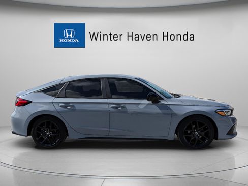 Used 2022 Honda Civic Sport image 9