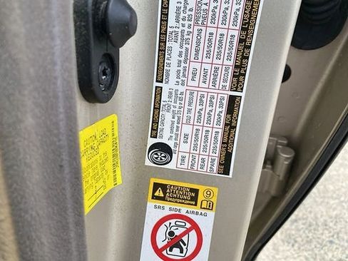 Used 2014 Lexus LS 460 AWD image 37