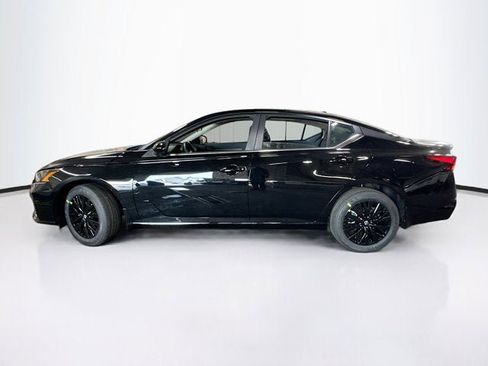 New 2026 Nissan Altima 2.5 SV w/ SV Special Edition Package AWD/4WD image 7