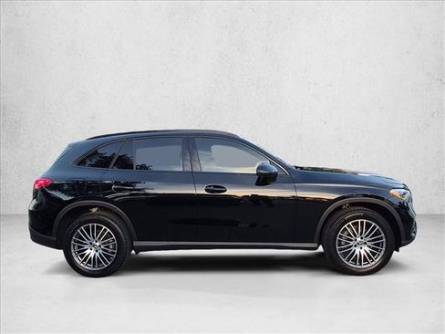 Certified 2026 Mercedes-Benz GLC 300 image 4