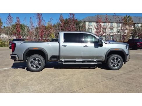 New 2026 GMC Sierra 2500 SLT image 9