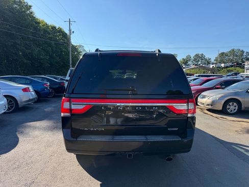 Used 2015 Lincoln Navigator 2WD image 7