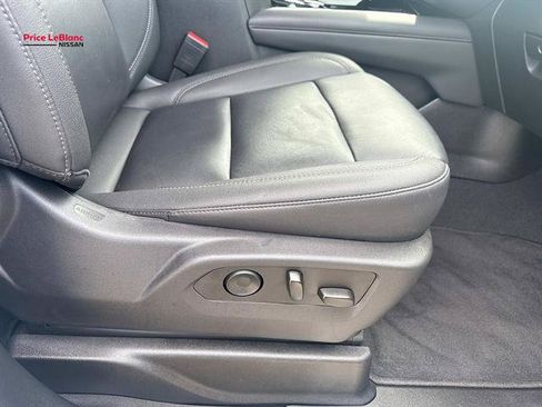 Used 2025 Chevrolet Tahoe LT AWD/4WD image 11