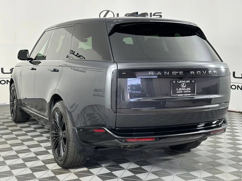 Used 2024 Land Rover Range Rover SE AWD/4WD image 9