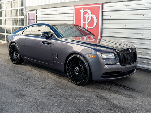 Used 2016 Rolls-Royce Wraith image 59