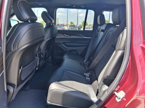 New 2026 Jeep Grand Cherokee Altitude RWD image 21