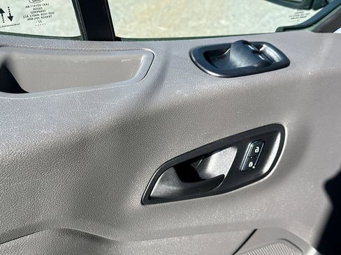 Used 2022 Ford Transit 350 XLT image 37