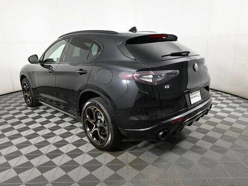 New 2025 Alfa Romeo Stelvio Sprint image 7