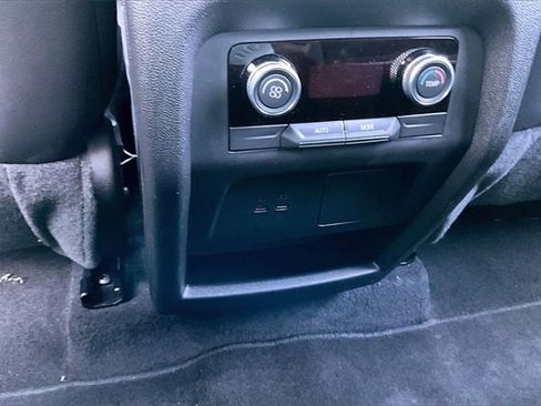 Used 2025 Buick Enclave Sport Touring image 10