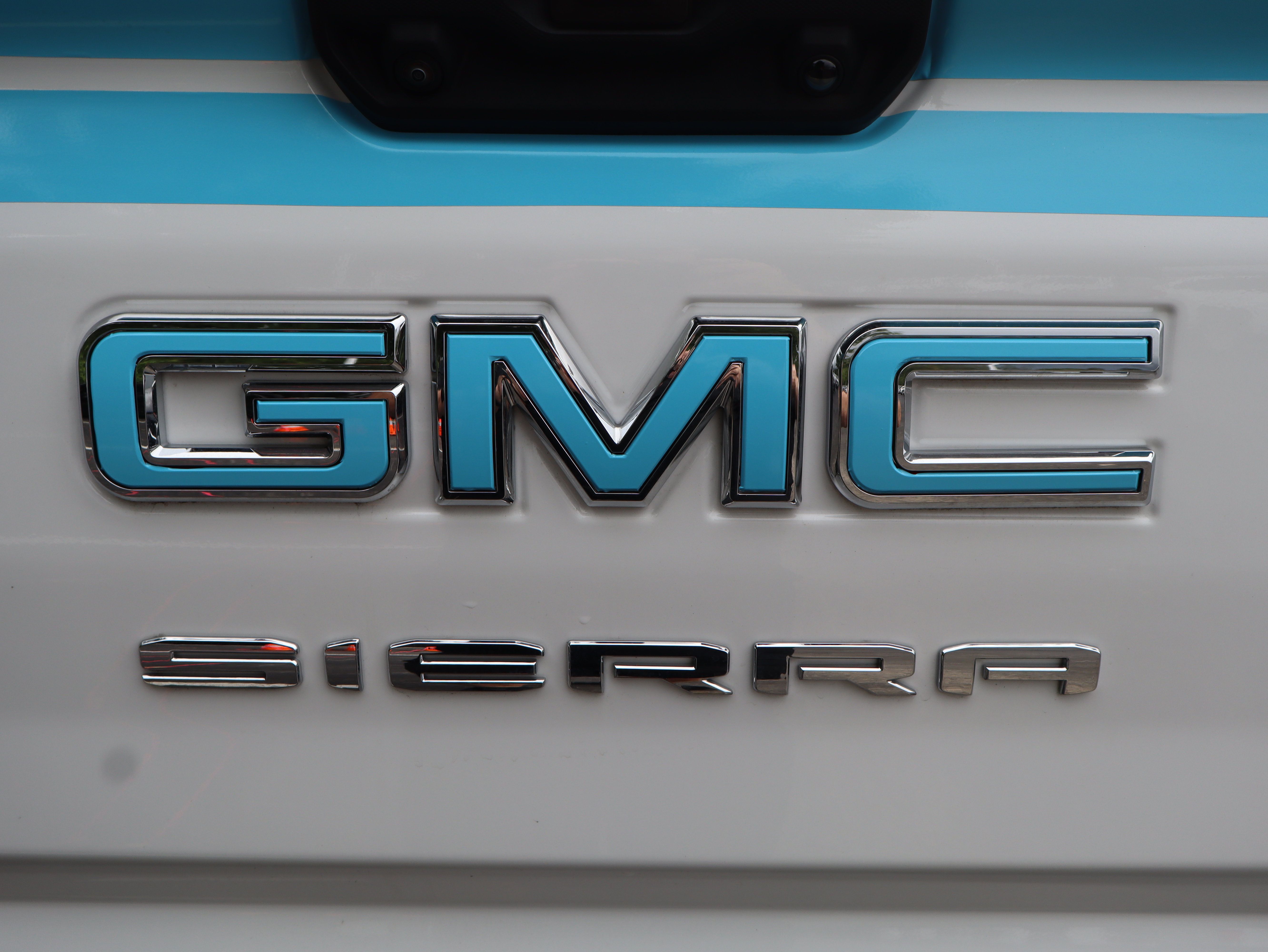 New 2025 GMC Sierra 2500 Pro w/ 1SA Pro Safety Plus Package AWD/4WD image 17