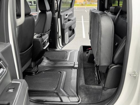 Used 2025 GMC Sierra 1500 Denali image 15