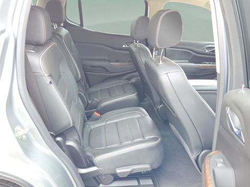 Used 2023 GMC Acadia Denali w/ Denali Ultimate Package image 26