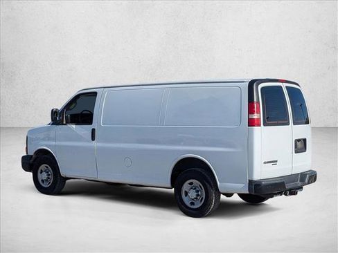 Used 2016 Chevrolet Express 2500 image 6