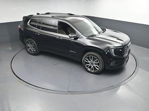Used 2026 GMC Acadia Denali Ultimate w/ LPO, Floor Liner Package FWD image 40