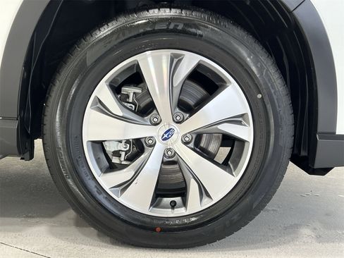 Certified 2024 Subaru Ascent Premium w/ Convenience Package image 10