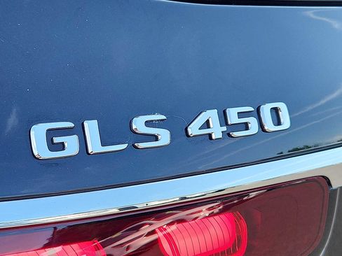 Used 2025 Mercedes-Benz GLS 450 4MATIC image 27