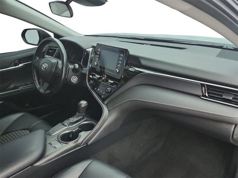 Used 2023 Toyota Camry SE image 22