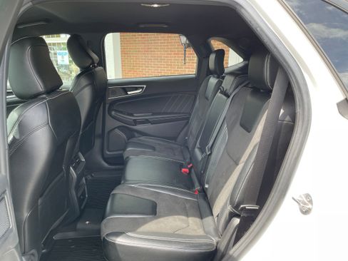 Certified 2023 Ford Edge ST AWD/4WD image 12